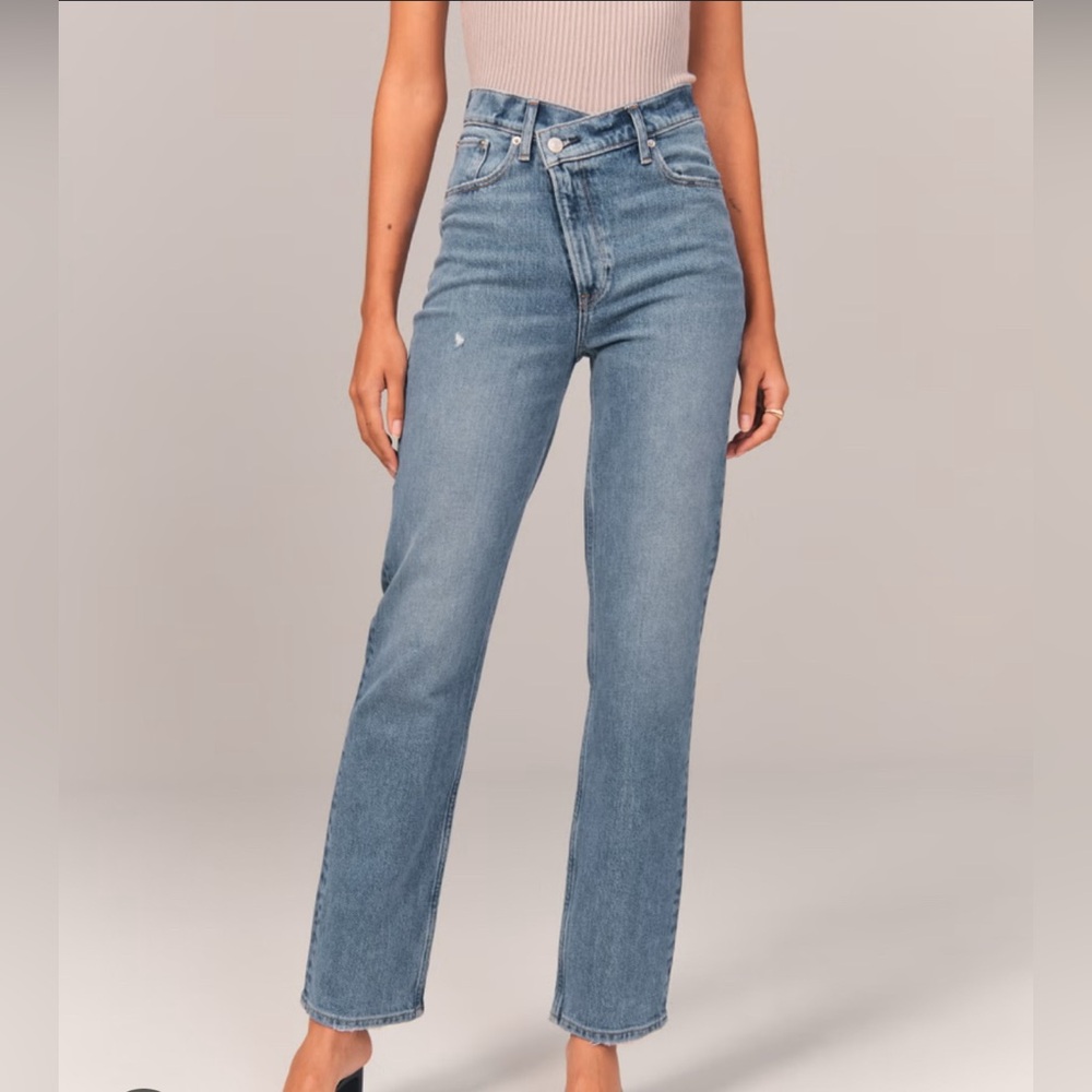 Abercrombie & Fitch The 90s Straight Ultra High Rise size 23 (000) - SOLD OUT